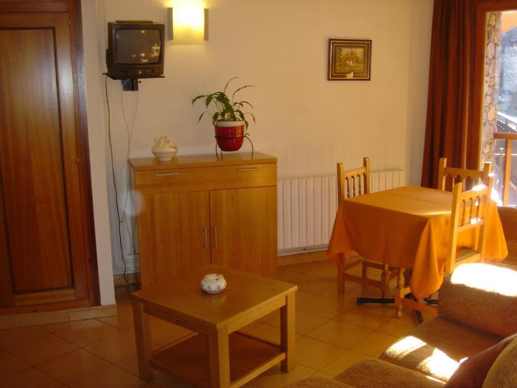 אנקמפ Apartaments L'Orri חדר תמונה